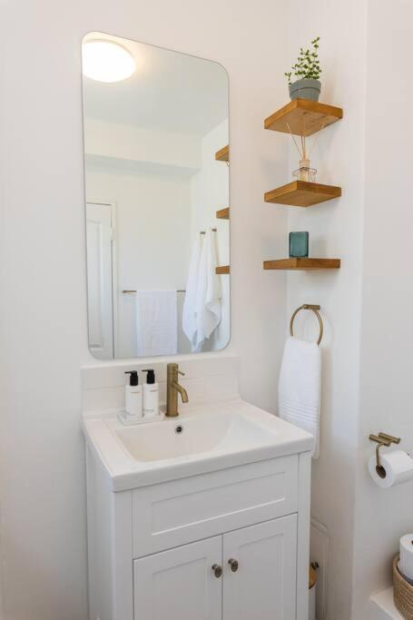 Greenpoint Emerald Cape Town Luaran gambar