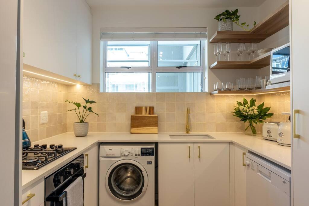 Greenpoint Emerald Cape Town Luaran gambar